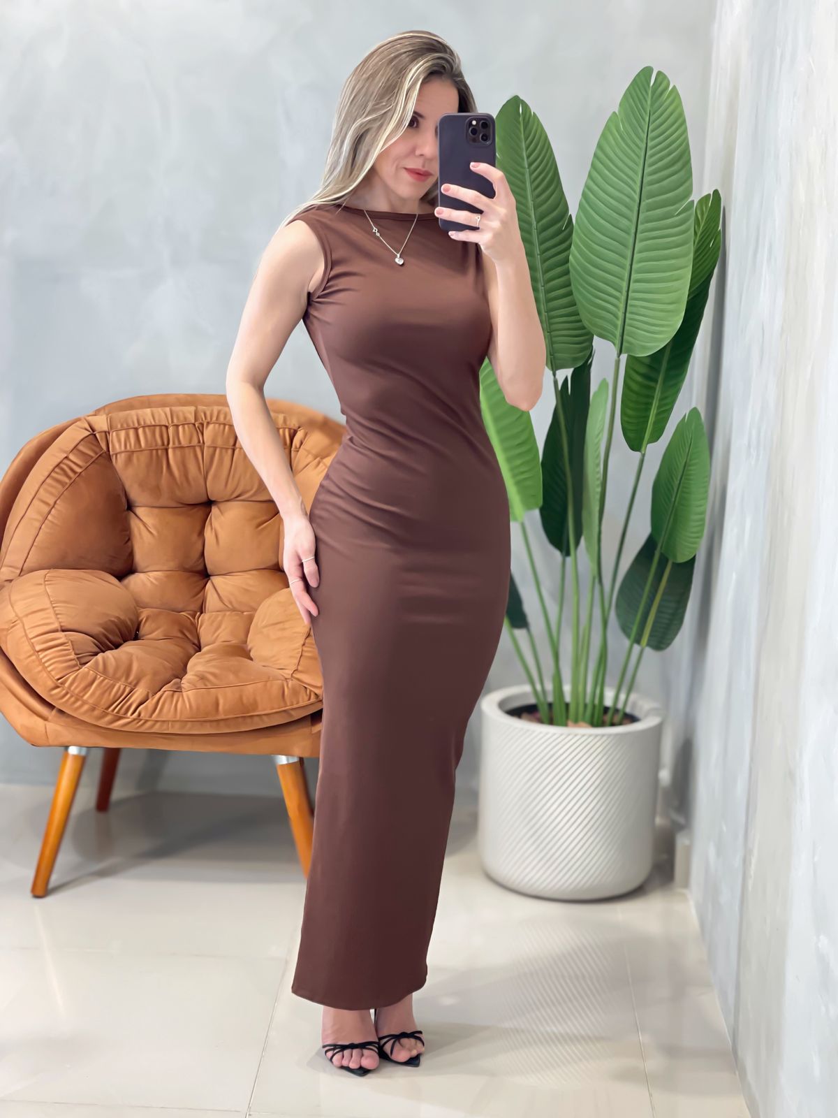 Vestido Longo em Ribana Regata com Costas Nuas