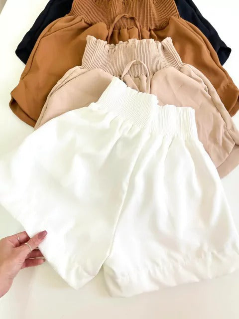 Short em Alfaiataria com Cós Elástico