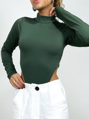 Body Feminino Cavado Manga Longa