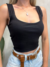 Cropped Feminino de Alça com Decote Redondo