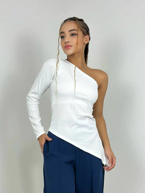 Calça Feminina Pantalona em Alfaiataria com Cinto