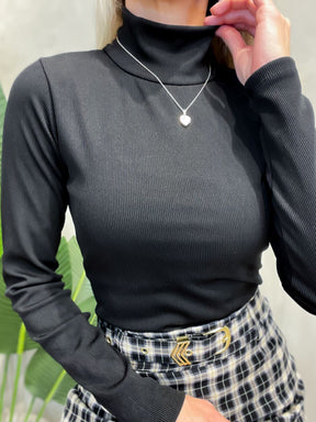 Blusa Feminina em Ribana Térmica Manga Longa com Gola Alta
