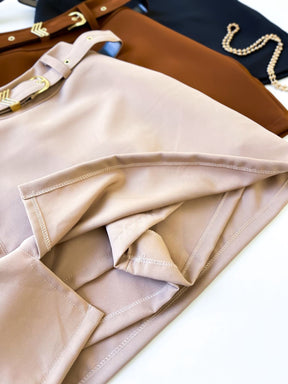 Shorts Saia Xadrez com Cinto Encapado