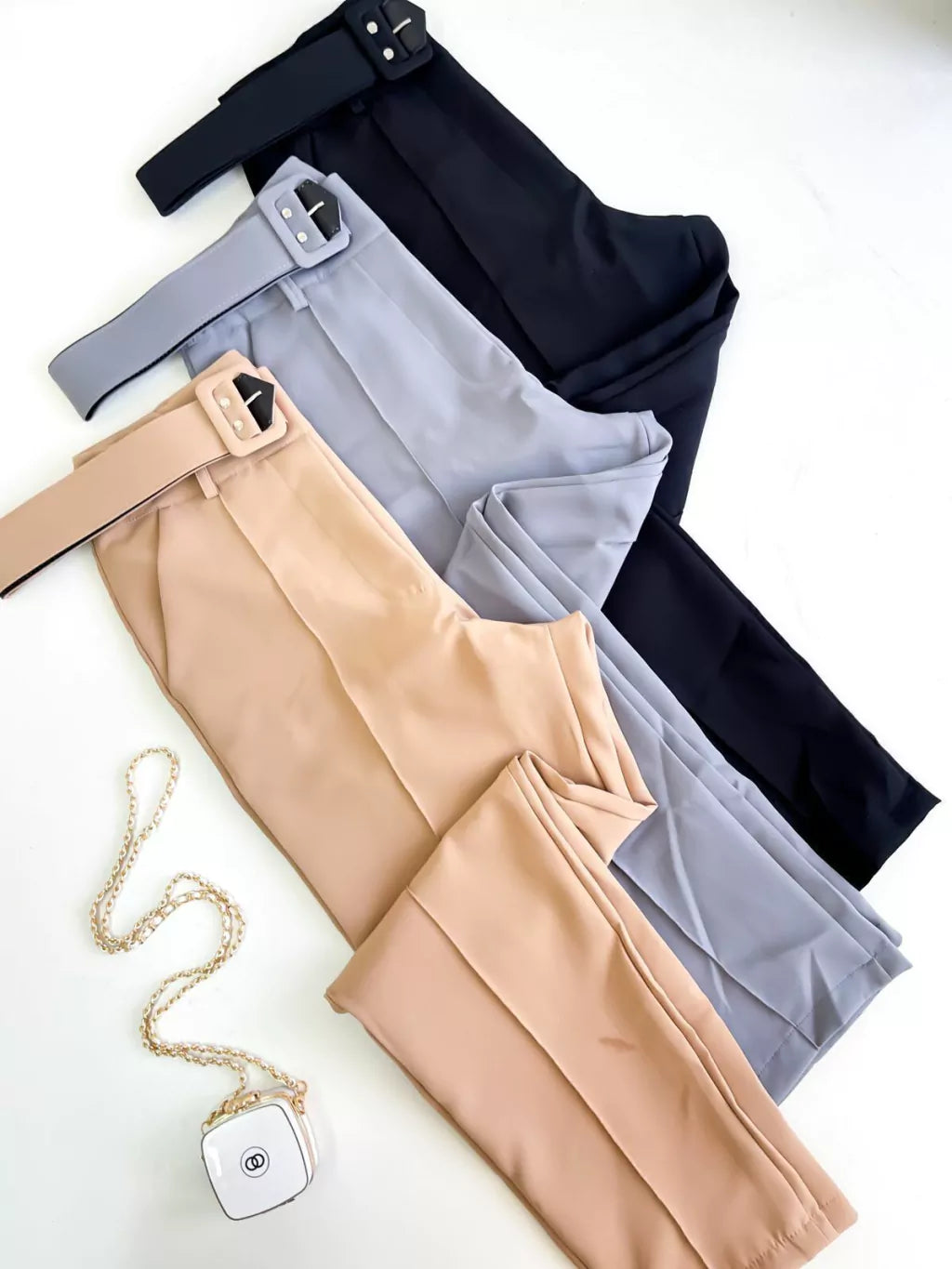 Calça Feminina Skinny em Alfaiataria