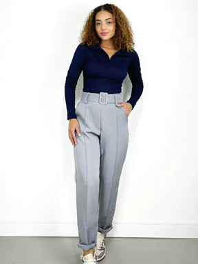 Calça Feminina Skinny em Alfaiataria