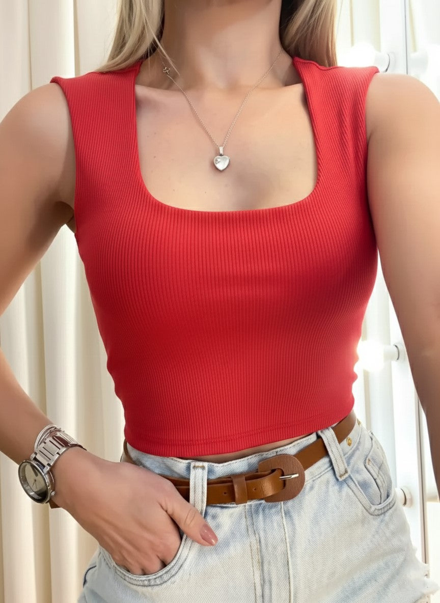 Cropped em Ribana Regata com Decote Redondo